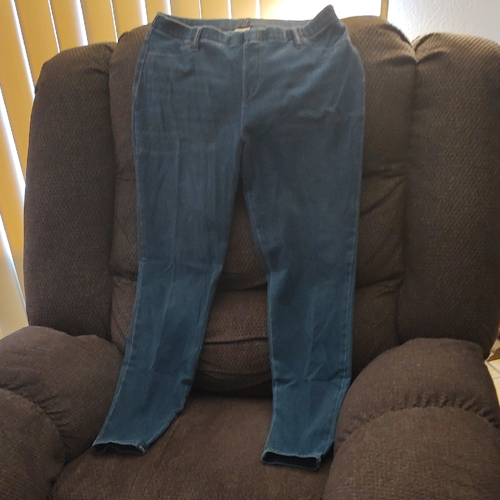 Time and Tru Medium Denim Stretch Jeans  - Blue